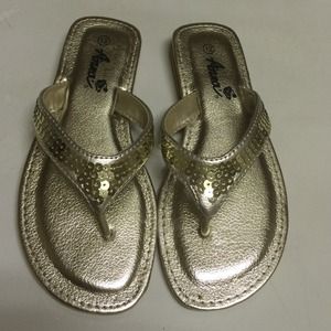 ‼️Cute girl sandals ‼️