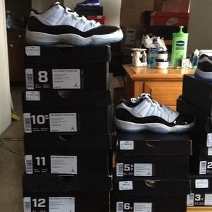 Retro 11 Concords Lows