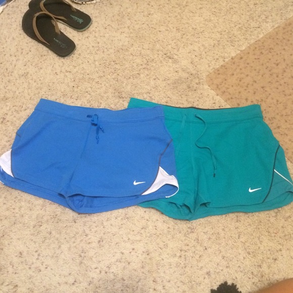 2 pair of Nike shorts