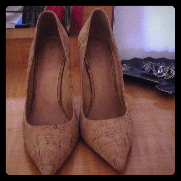 L.A.M.B Cork w/ pink patent leather detailing.