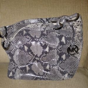 Authentic Michael Kors Shoulder Bag
