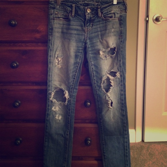 American Eagle Extra Destroyed Stretch Skinny