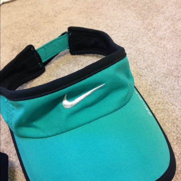 Nike Dri-fit Visor new without tags