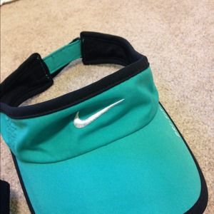 Nike Dri-fit Visor new without tags