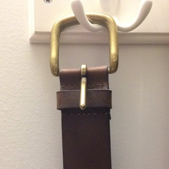 American eagle leather belt