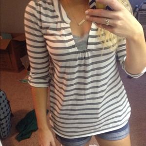Gap quarter length stripped tee.