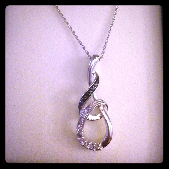 LOWERED! Kay Jewelers black/white diamond necklace