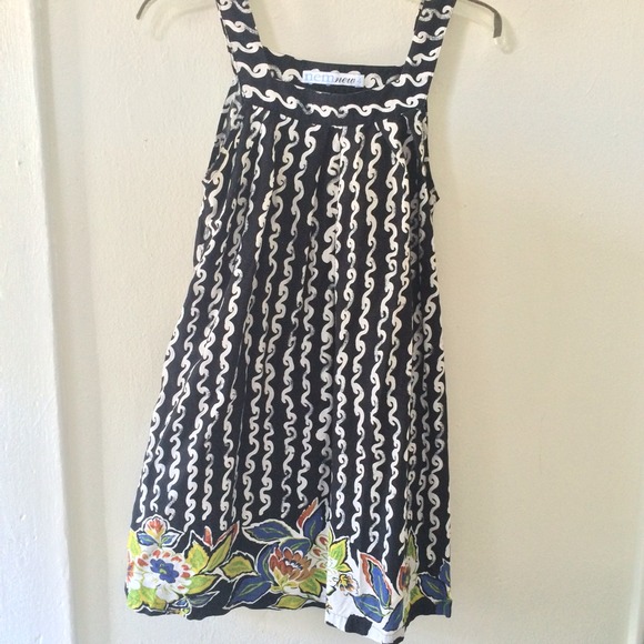 Dress with pocket