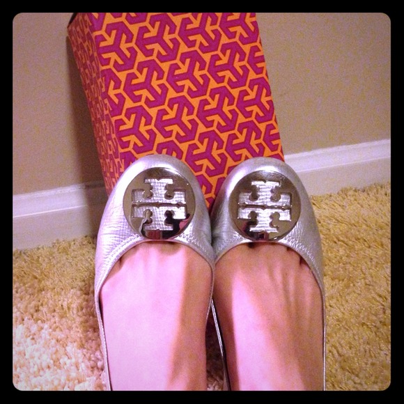 Tory Burch metallic leather "Reva"
