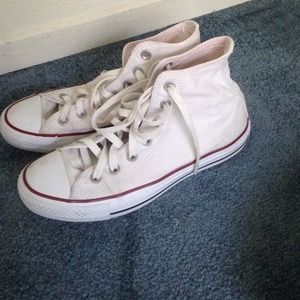 CONVERSE HIGH TOPS
