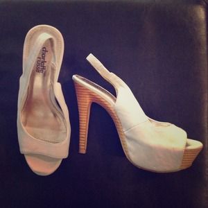 **SOLD** Grey platform heels