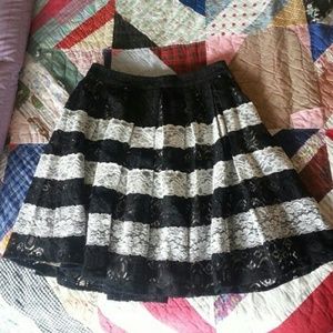 Lace Striped Pleated Skirt