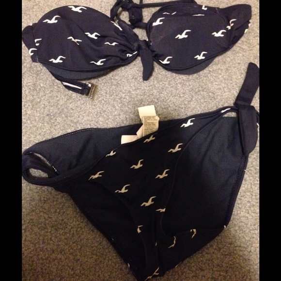 Hollister bathing suit