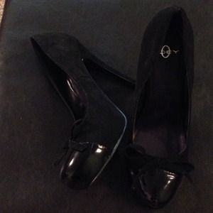 Fantastic condition black high heels
