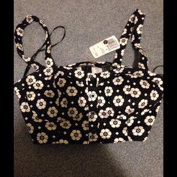 Forever 21 busitier