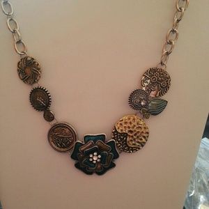 Pretty "Flowers and Metal" Necklace