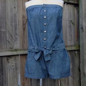 Express chambray denim romper shorts. NWT