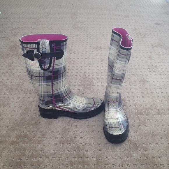 roxy plaid rain boots!