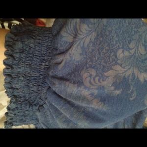 Blue semi sheer paisley top with cinched bottom