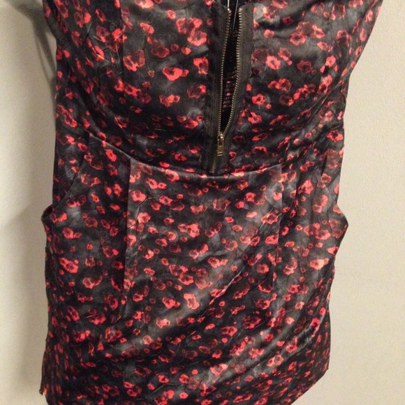 Tube dress - Picture 3 of 4