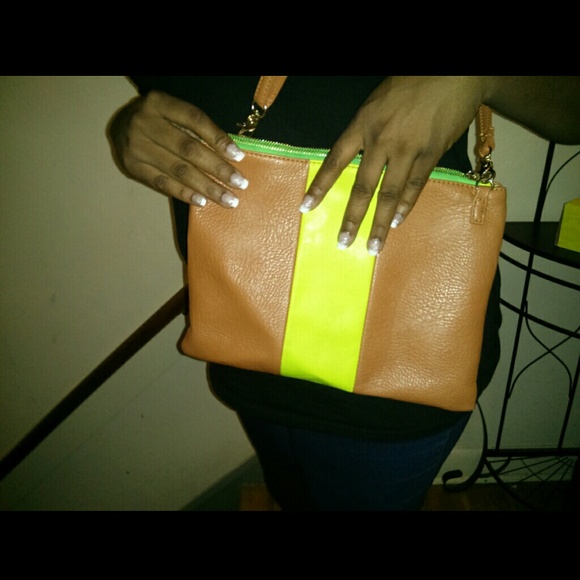 Shoulder bag