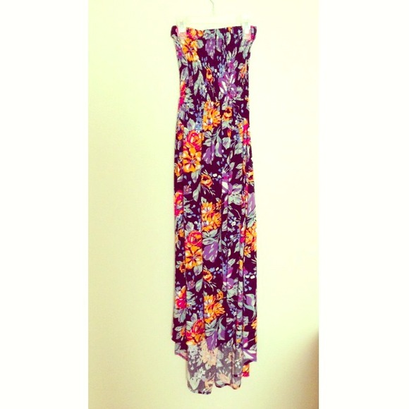Strapless dress