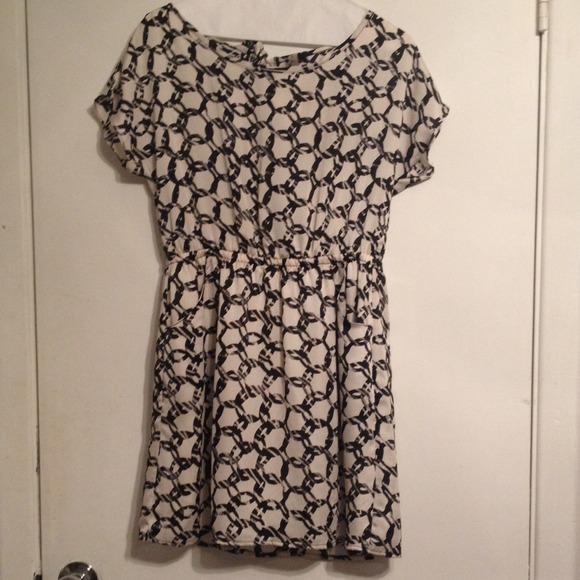 Link Print Cut Out Dress