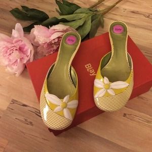 Blay patent leather shoes