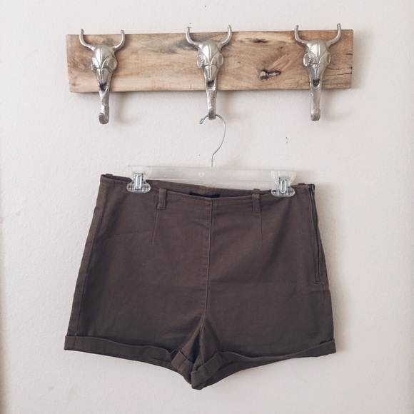 f21 // NWOT high rise army green shorts