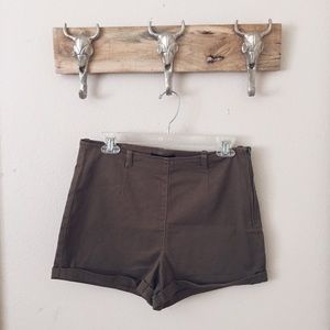 f21 // NWOT high rise army green shorts
