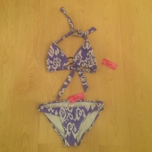 NWT bikini set!!