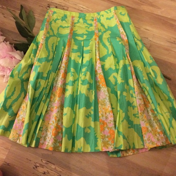 Anthropologie: Pleated skirt