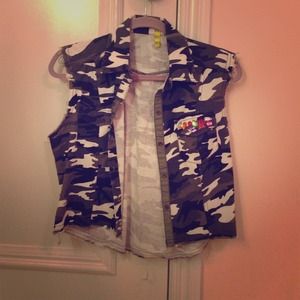 Army vest with jeweled pocket