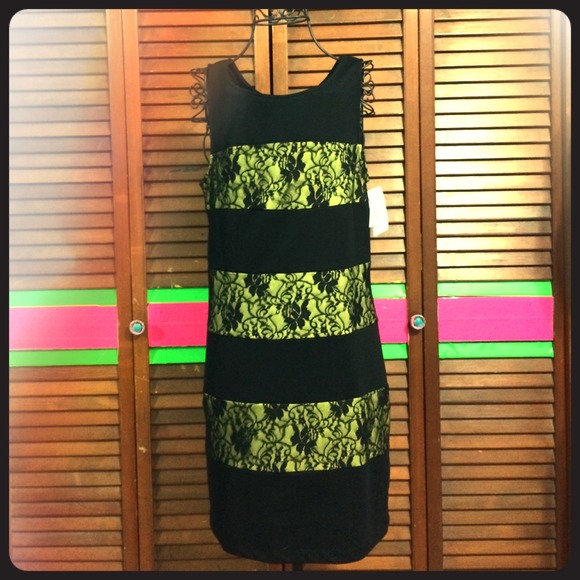 Streamline olive green and black dress by Mac+Jac