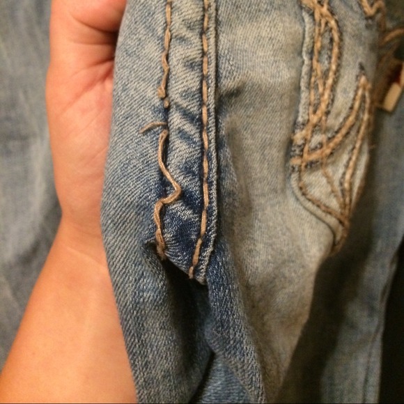 MEK JEANS ๐ - Picture 3 of 3