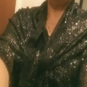 SPECIAL $* VINTAGE BLACK TRIANGLE WRAP SHAWL