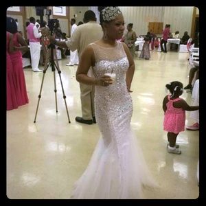 MY WEDDING DRESS