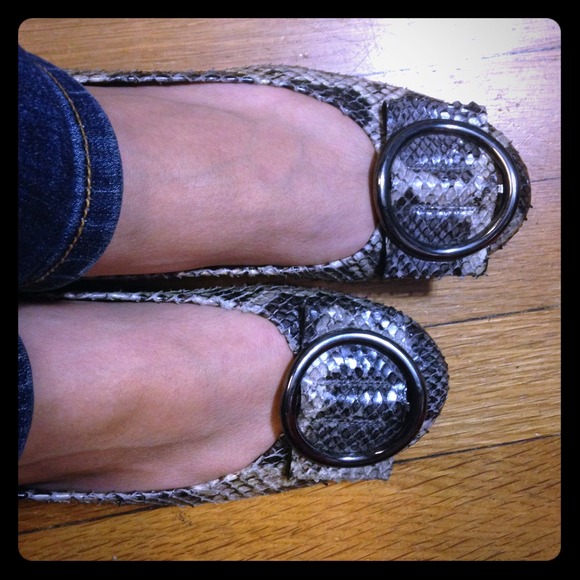Stuart Weitzman flats. Snakeskin.
