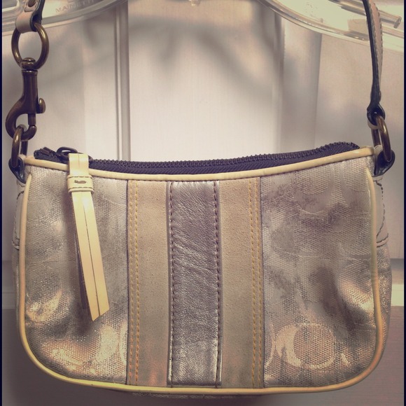 Authentic COACH SilverWhite Demi Signature Handbag