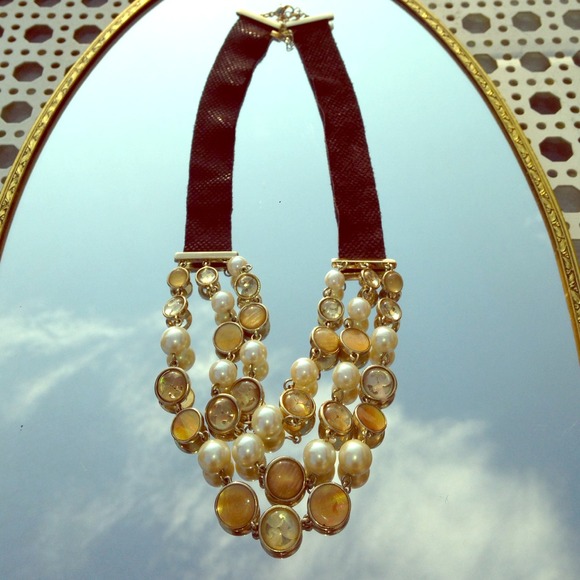 Faux pearl choker with gold accents