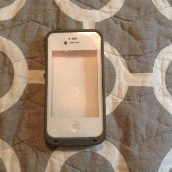iPhone 4/4s life proof case