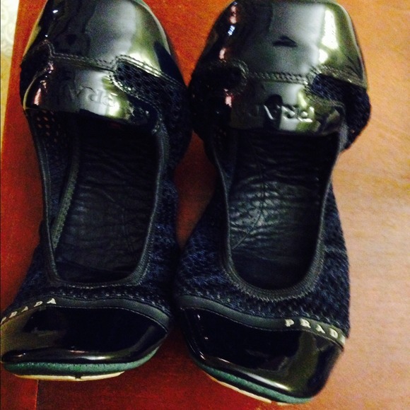 Authentic prada flats - Picture 2 of 2