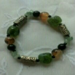 Bracelet & earrings
