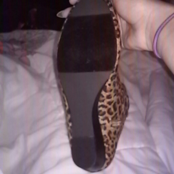 Shoes - Picture 2 of 2