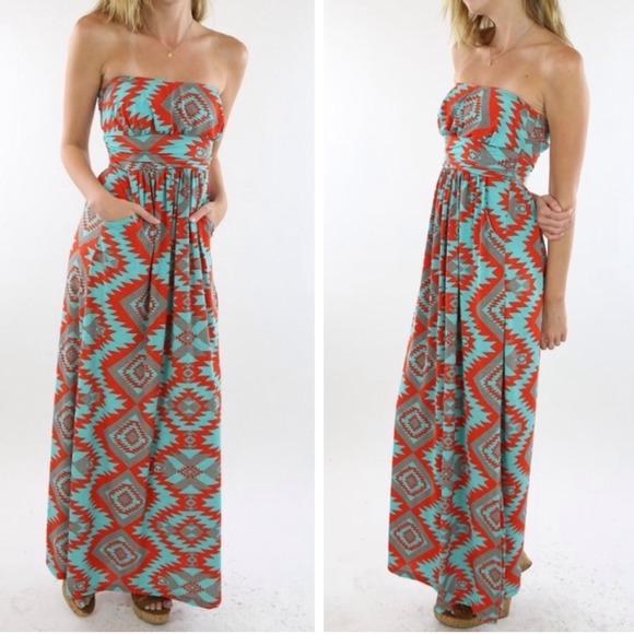 Dresses & Skirts - Tribal Print Maxi Dress