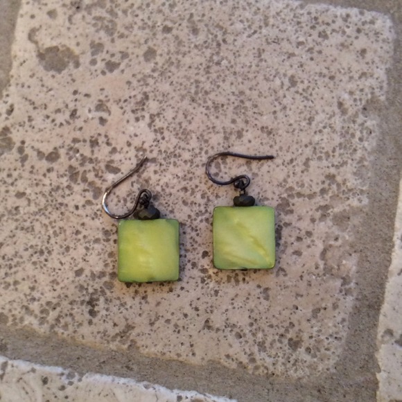Silpada green mother-of-pearl earrings