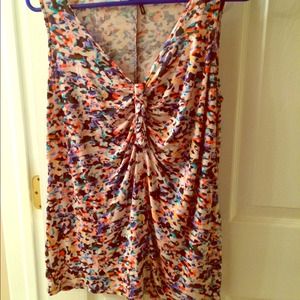 Multi color tank