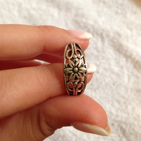 Ring - Picture 2 of 2