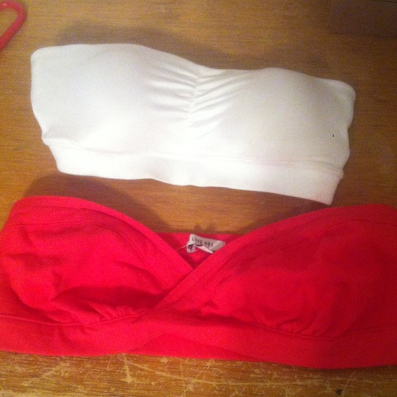 Red and white bandeau bundle