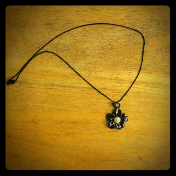 ! SOLD!Pearl and Onyx Necklace with Black Flower